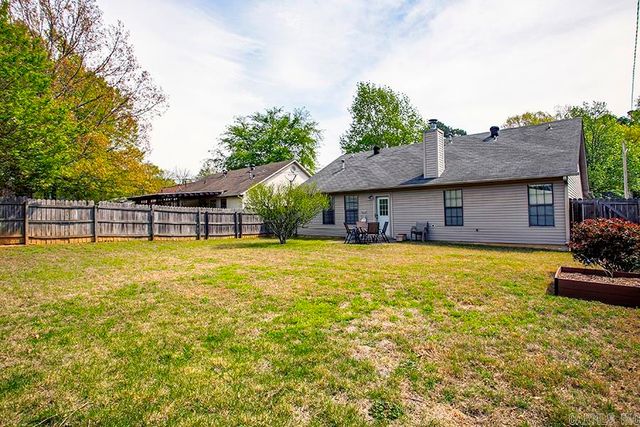 75 Redleaf Circle, Little Rock, AR 72210