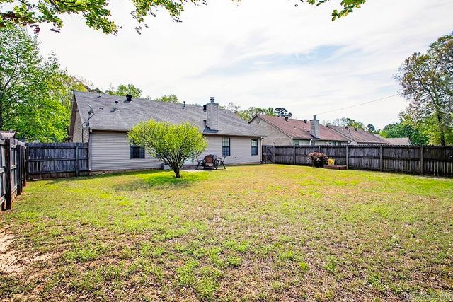 75 Redleaf Circle, Little Rock, AR 72210