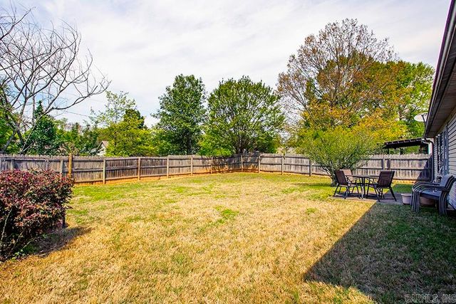 75 Redleaf Circle, Little Rock, AR 72210