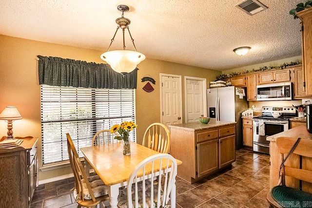 75 Redleaf Circle, Little Rock, AR 72210