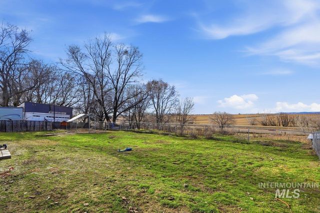 28811 Old Hwy 30, Caldwell, ID 83607