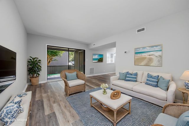 10301 N Kings Hwy Apt 13-7, Myrtle Beach, SC 29572
