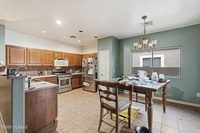 364 E Camino Rancho Redondo, Sahuarita, AZ 85629
