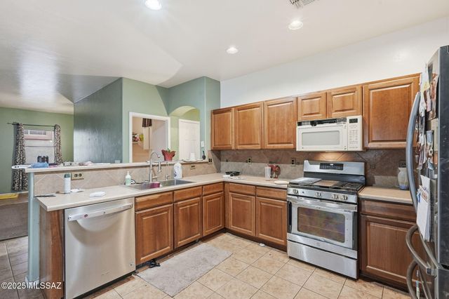 364 E Camino Rancho Redondo, Sahuarita, AZ 85629