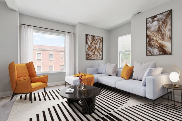 843 E 65th Street 2, Chicago, IL 60637