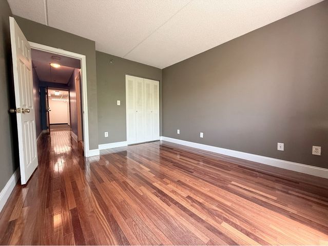 209 Riverview Ave 29, Newton, MA 02466