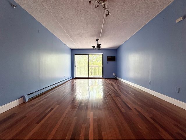 209 Riverview Ave 29, Newton, MA 02466