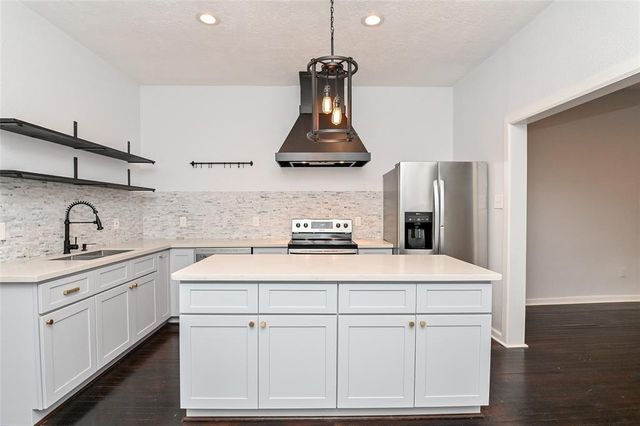 201 Marie Street A, Houston, TX 77009