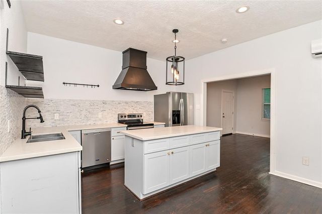 201 Marie Street A, Houston, TX 77009