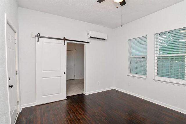 201 Marie Street A, Houston, TX 77009