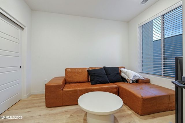 176 Rissone Lane, Reno, NV 89503