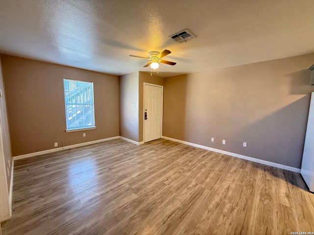 1405 Donaldson Ave Apt 202, San Antonio, TX 78228