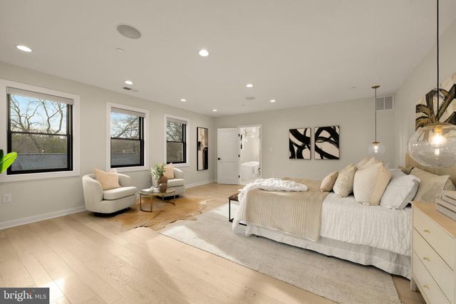 4913 SHERIER PL NW, Washington, DC 20016