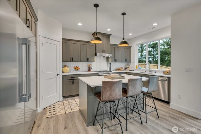 16202 76th Avenue Ct E, Puyallup, WA 98375