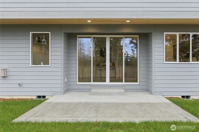 16202 76th Avenue Ct E, Puyallup, WA 98375