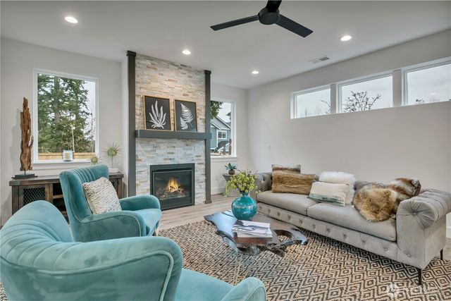 16202 76th Avenue Ct E, Puyallup, WA 98375