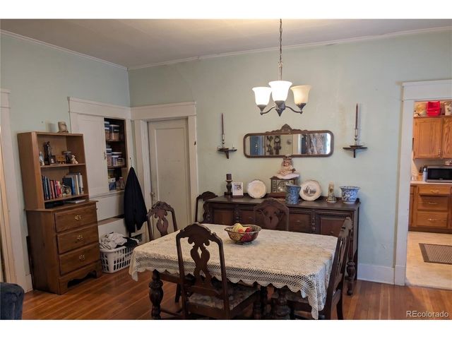 37 E 4th Ave, Longmont, CO 80504