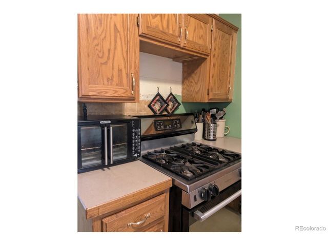37 E 4th Ave, Longmont, CO 80504