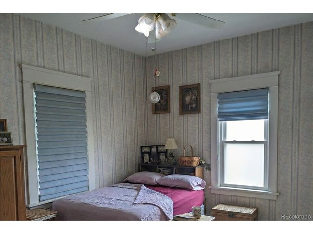 37 E 4th Ave, Longmont, CO 80504
