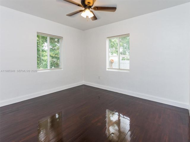 6300 NW 41st St, Virginia Gardens, FL 33166