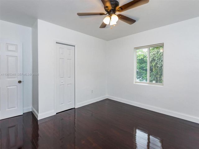 6300 NW 41st St, Virginia Gardens, FL 33166