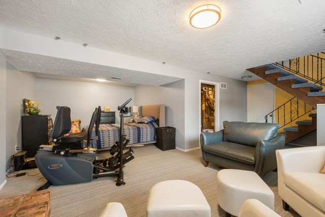 216 RED BUD Lane, Council Bluffs, IA 51503