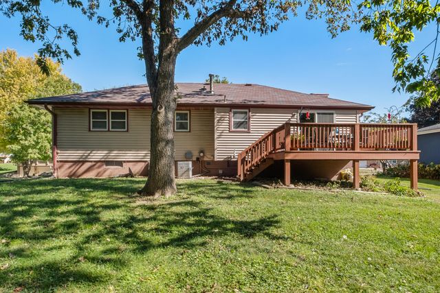 216 RED BUD Lane, Council Bluffs, IA 51503