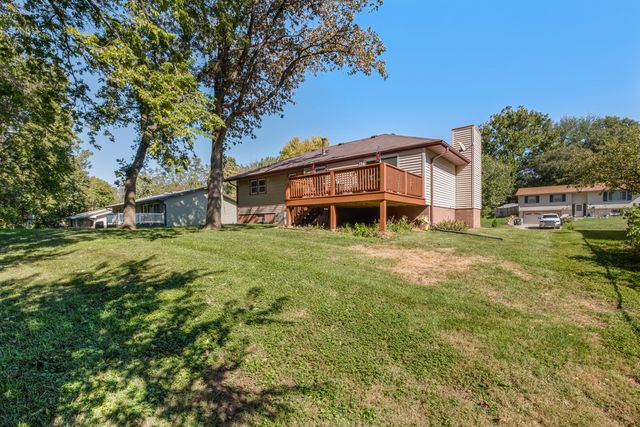 216 RED BUD Lane, Council Bluffs, IA 51503