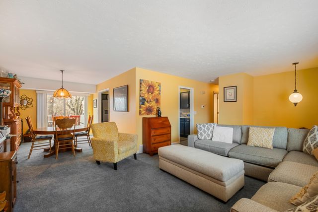 216 RED BUD Lane, Council Bluffs, IA 51503