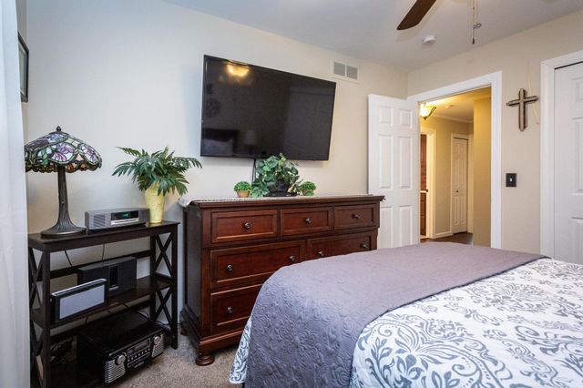 35827 Rainbow Drive, Sterling Heights, MI 48312