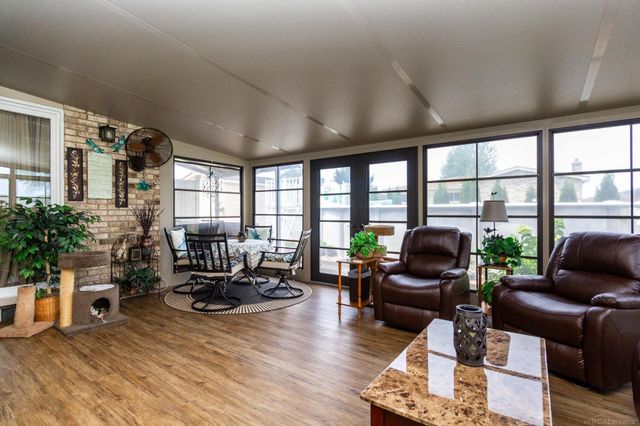 35827 Rainbow Drive, Sterling Heights, MI 48312