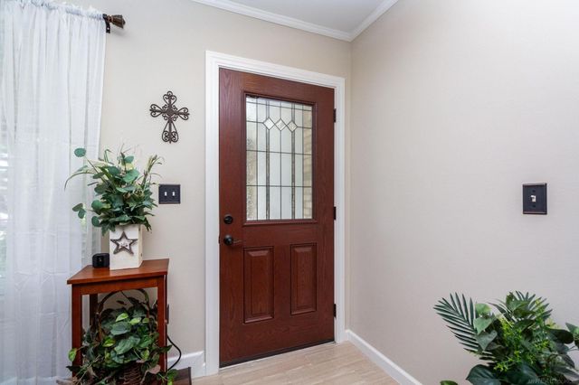 35827 Rainbow Drive, Sterling Heights, MI 48312