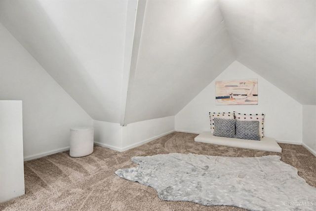 5574 Raceview Avenue, Green Twp, OH 45248