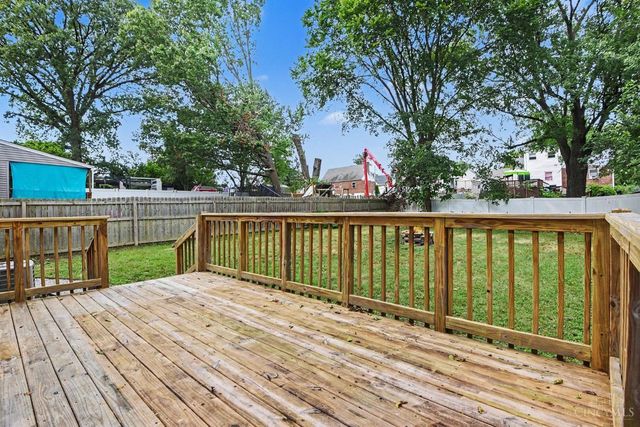 5574 Raceview Avenue, Green Twp, OH 45248