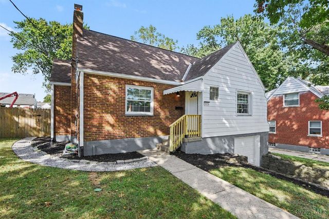 5574 Raceview Avenue, Green Twp, OH 45248