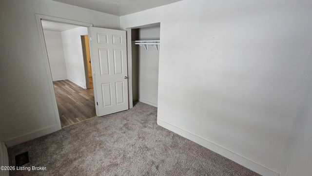 2615 Greenwood Ave, Louisville, KY 40211