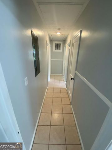 5335 Lee Cir, Forest Park, GA 30297