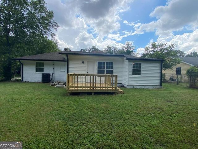 5335 Lee Cir, Forest Park, GA 30297
