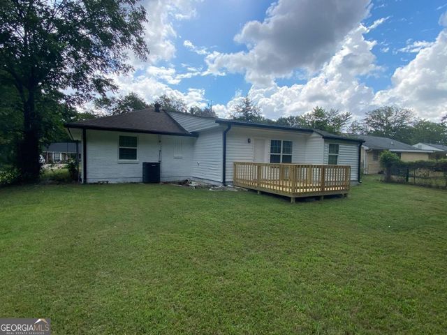 5335 Lee Cir, Forest Park, GA 30297