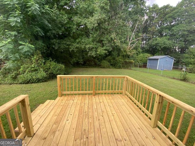 5335 Lee Cir, Forest Park, GA 30297