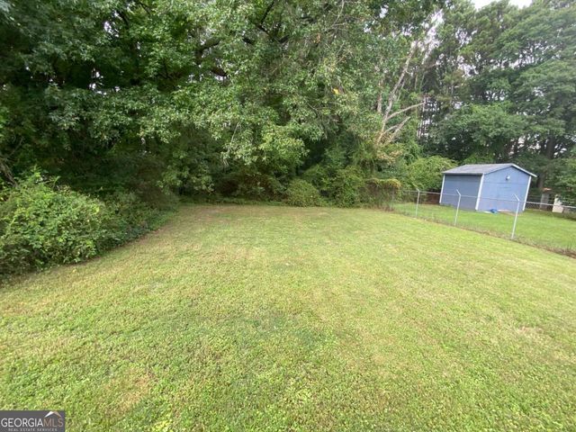 5335 Lee Cir, Forest Park, GA 30297