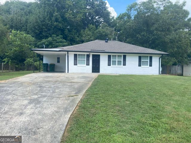 5335 Lee Cir, Forest Park, GA 30297