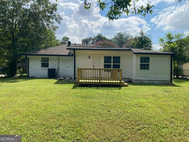 5335 Lee Cir, Forest Park, GA 30297