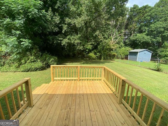 5335 Lee Cir, Forest Park, GA 30297