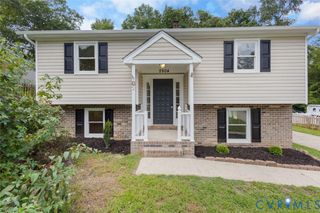 2804 Mimi Ave, Chester, VA 23831