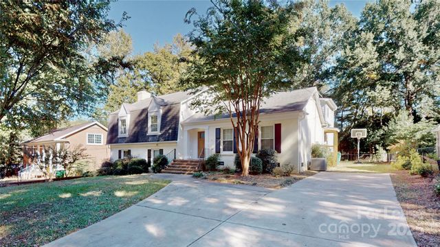 2844 Goneaway Road, Charlotte, NC 28210