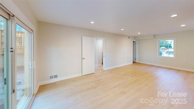 2844 Goneaway Road, Charlotte, NC 28210