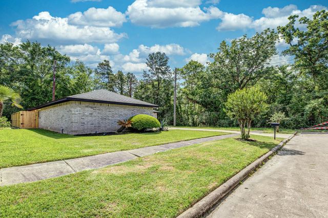 22226 Waynegate Drive, Spring, TX 77373