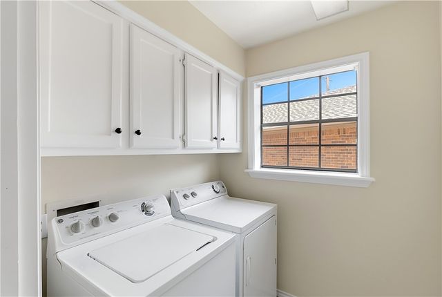 2400 Longmire Drive 204, College Station, TX 77845