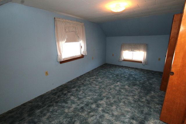 11421 Elm Avenue, Howard City, MI 49329